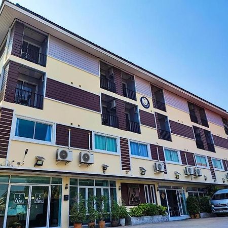 The Avail Hotel Phra Nakhon Si Ayutthaya Exterior foto