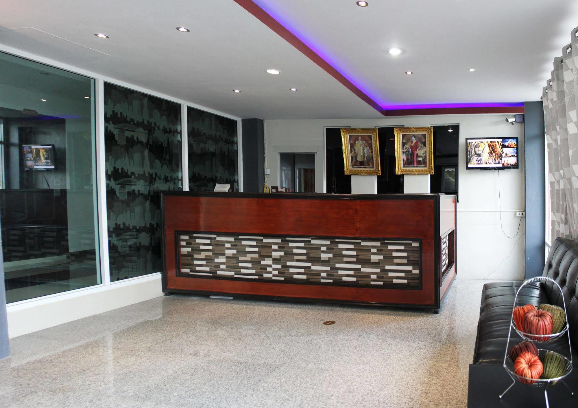 The Avail Hotel Phra Nakhon Si Ayutthaya Exterior foto