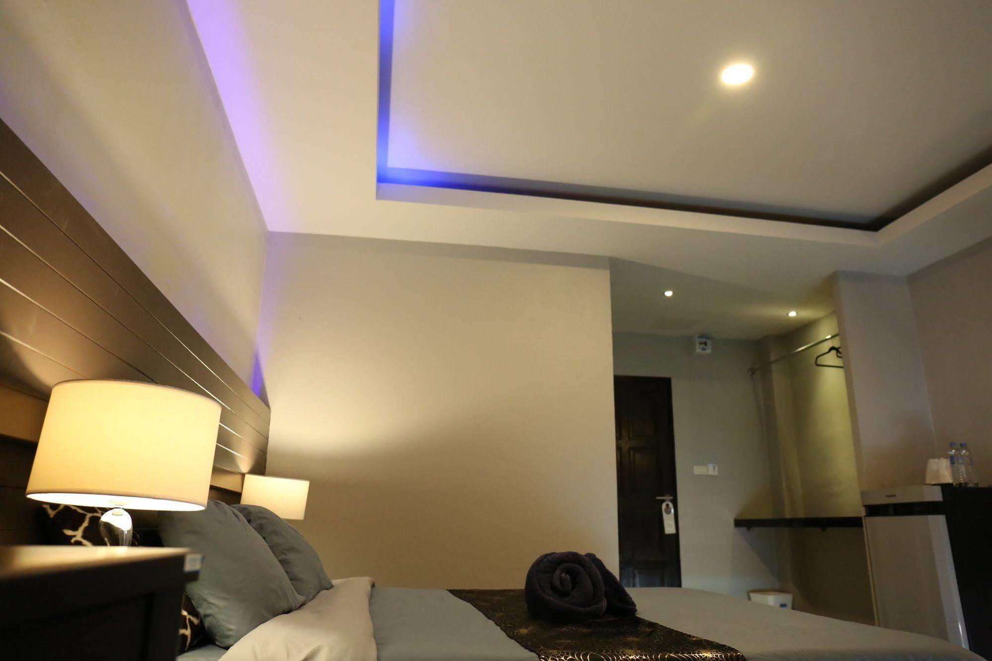 The Avail Hotel Phra Nakhon Si Ayutthaya Exterior foto